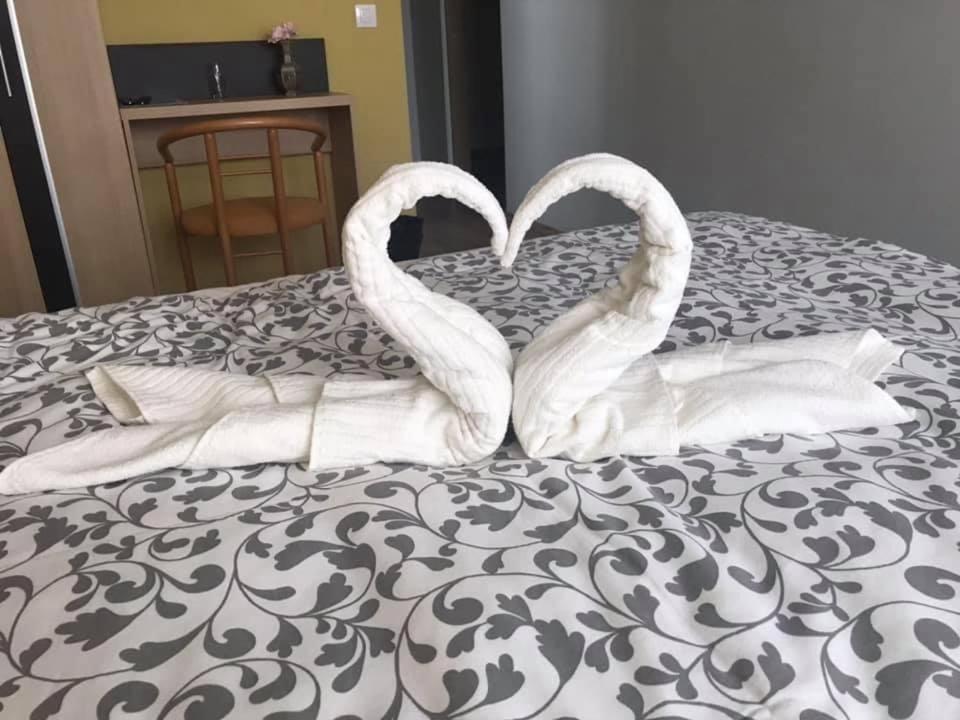 Romahegy Rendezvenyhaz Bed and Breakfast Kaposvár Exteriör bild